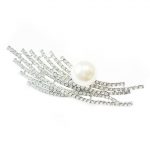 200620  Crystal Flourish Classic Pearl Brooch